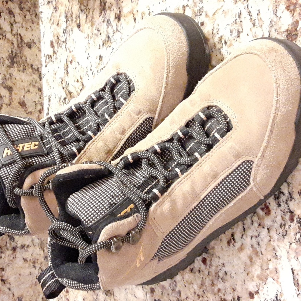 HI-TEC Hiking Boots